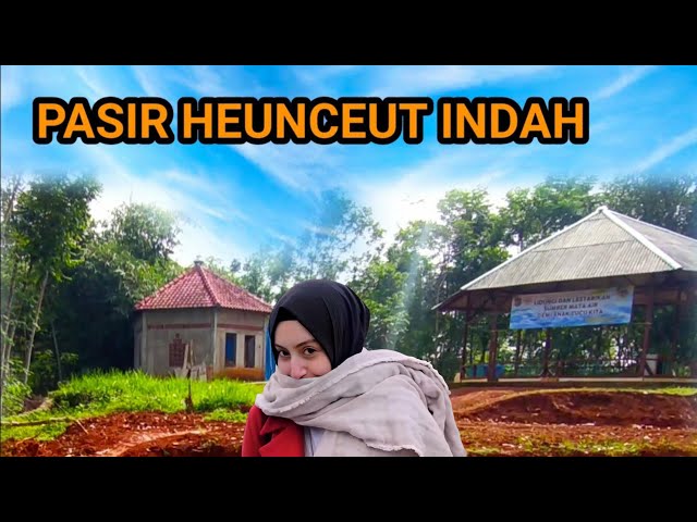 Pasir heunceut kampung paling aneh di kabupaten Ciamis Jawa Barat class=