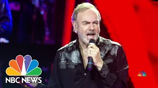 Neil Diamond’s life portrayed in new musical ‘A Beautiful Noise’