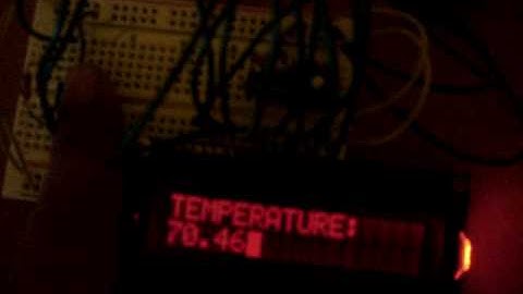 PIC microcontroller programmed to read room temperature using an LCD