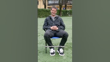 Quick-fire questions with former Ajax captain Cristian Chivu! 👀