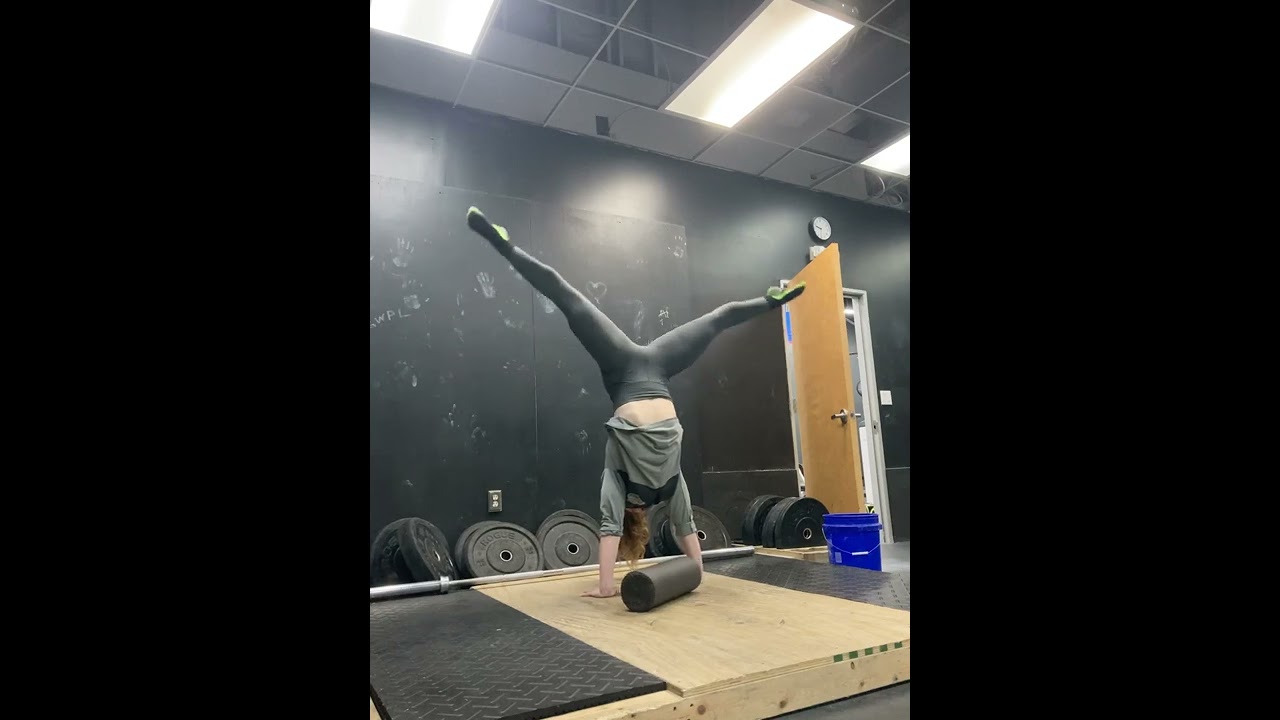 Zombie Press - Mastering the Art of the Handstand with Calisthenics Training