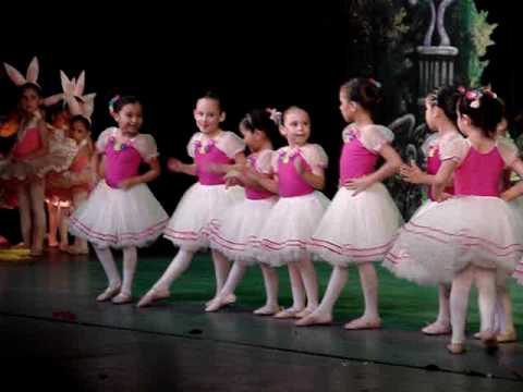 Festival de Ballet - Alicia en el Pas de las Marav...