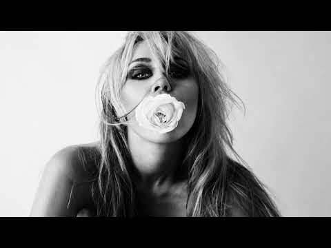 Miley Cyrus - REDLIGHTS (Instrumental)