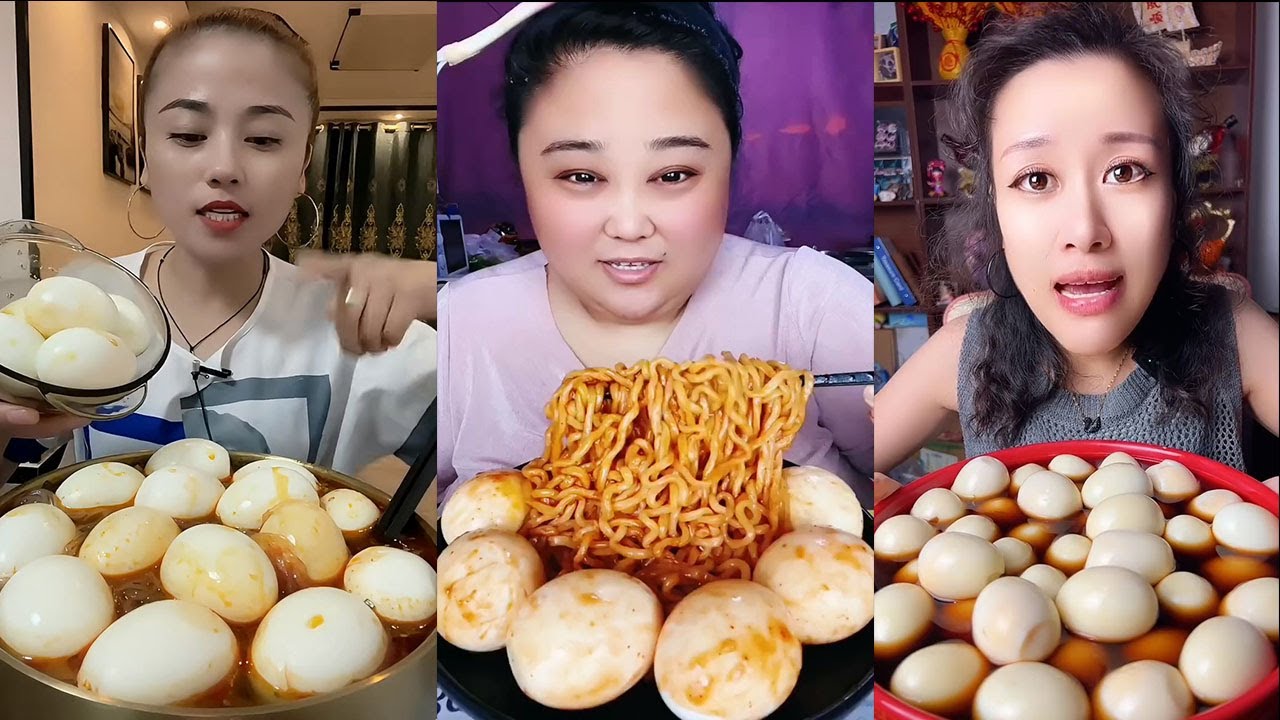 ASMR Mukbang | Spicy Noodles with Soft Eggs (Eating Sounds) 매운 라면 먹방