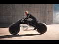 BMW Motorrad Vision Next 100, la increible moto que no se cae ni necesita casco