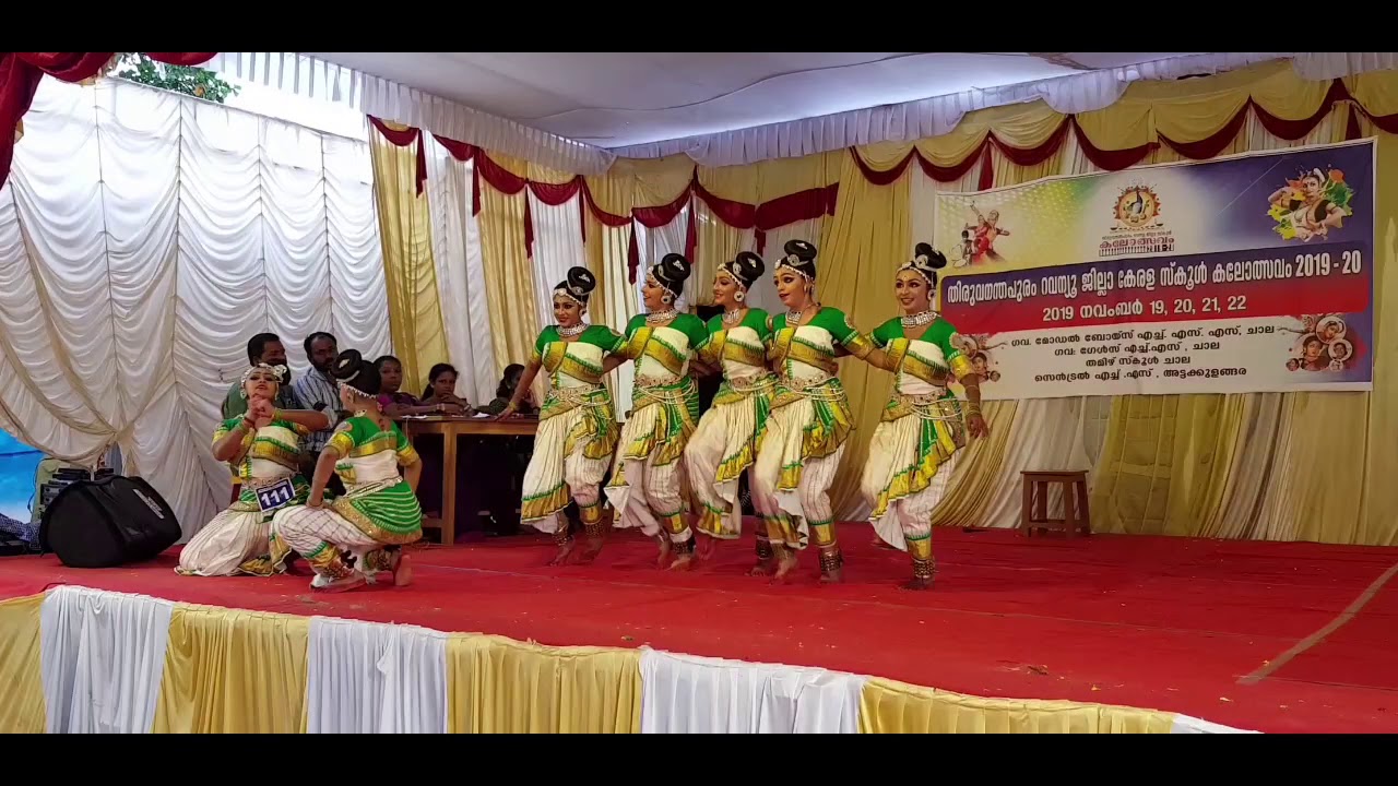 Group Dance PERUNTHACHAN