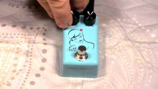 Red Witch Pedals 7 Sisters Ruby Fuzz And Eve Tremolo