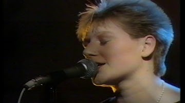 Cocteau Twins,  Old Grey Whistelest- BBC 2, UK TV- Feb 1984