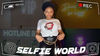 GOING TO SELFIE WORLD W/ MY FAMILY