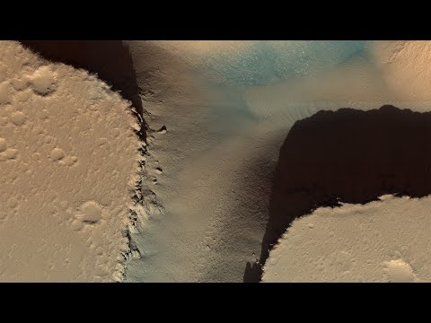 Som ET - 61 - Mars - Stratigraphy Exposed in Walls of Hephaestus Fossae - 4K
