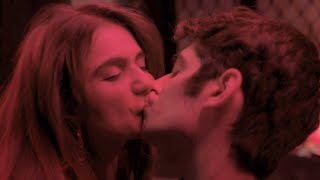 Bombay Begums \/ Kiss Scene — Lily and Zuravar (Amruta Subhash and Neel Raj Dewan)
