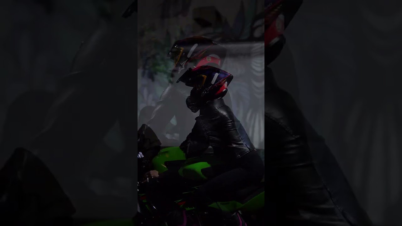 Passeio de moto noturno com a Kath Guedes