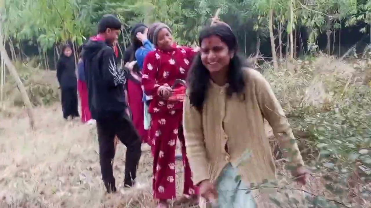 Samudaik banma kamgardai ramaudai gaugarko kam 