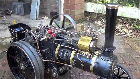 Fowler A7 2" Scale Tractione Engine First Steaming