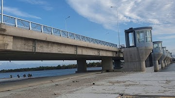 Cầu đập ngăn mặn sông Dinh Phan Rang