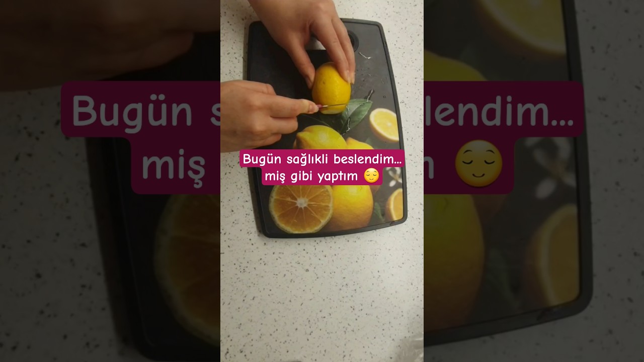 Bugün sağlıklı beslendim… miş gibi yaptım 😌#fırındasomon #pratikyemekler #aksamyemegi #yemekvideosu