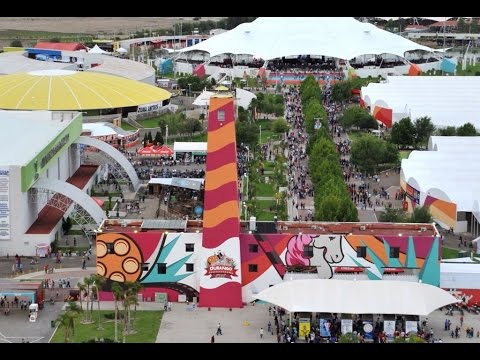 Video: Centro De Exposiciones Mega