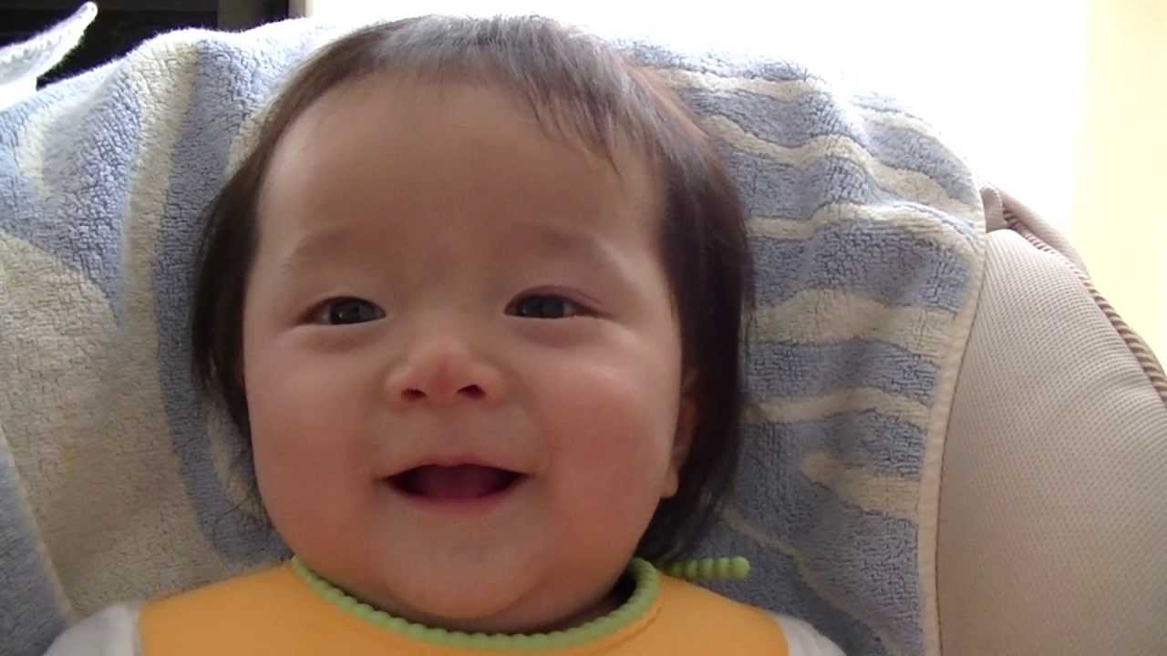 育児 生後6ヶ月 離乳食7週目 はじめてのキヌサヤ Youtube