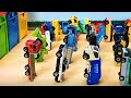 おもちゃの車 はたらくくるま ディズニーカーズのミニカーがアニメみたいに次々と立ち上がるよ キッズ トミカ 子供向け Play with a toy cars