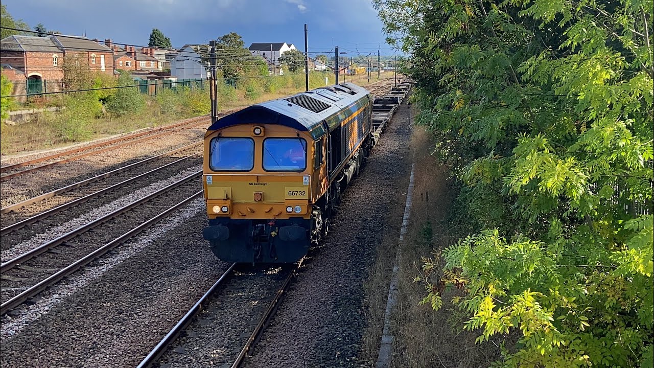 66732 Is seen passing Babworth Loop on 6D80
