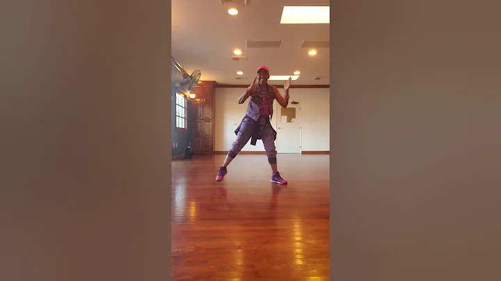 Zumba(R)Gold Warmup 3| Smooth - Carlos Santana ft ...