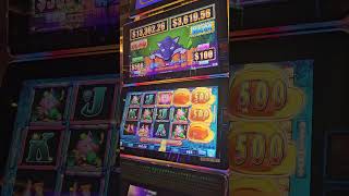 HUGE HIT ON HUFF N PUFF! #casino #slots #bonus #winner