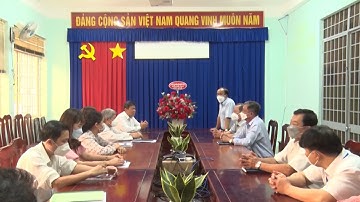 Lãnh đạo huyện Nhơn Trạch thăm chúc mừng trung tâm y tế huyện nhân ngày thầy Thuốc Việt Nam