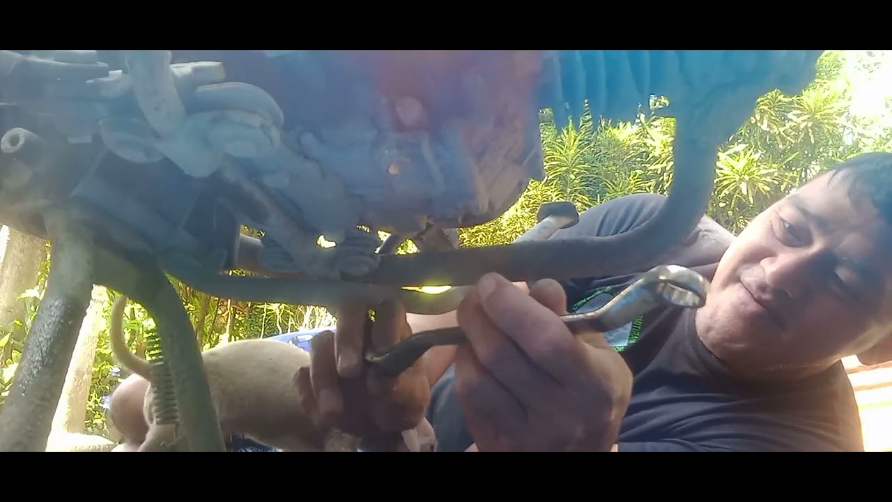 Easy tips on how to change oil ng motor natin. With me is my SKYGO HERO125... @rubanikoTV