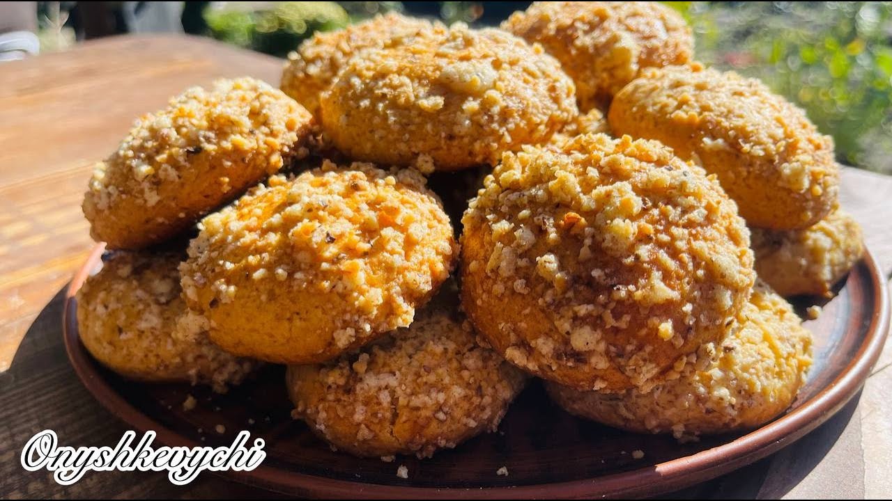 БЮДЖЕТНЕ ПЕЧИВО ЗА ЛІЧЕНІ ХВИЛИНИ 🍯МЕДОВЕ ПЕЧИВО З ГОРІХОВИМ ШТРЕЙЗЕЛЕМ🌰