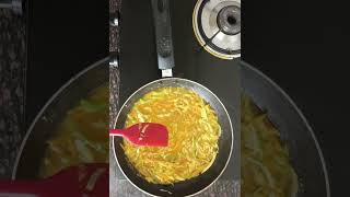 veg cheese garlic maggi | easy and tasty recipe