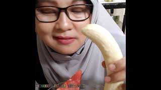 ASMR NYEMIL BUAH - errina setiawati