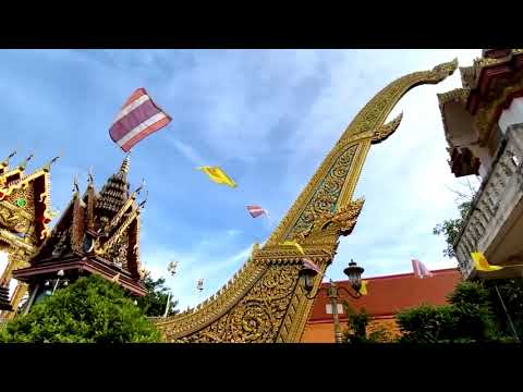 ขอเชิญชมความงดงามของพระอุโบสถเรือสุพรรณหงส์ ที่ตั้งสง่าอยู่ภายในวัดชลอ ตำบลวัดชลอ อำเภอบางกรวย จังหวัดนนทบุรี #วันเดียวเที่ยวเมืองนนท์ #วิถีน้ำวิถีนนท์