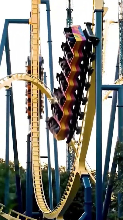 Unexpected Fails at the Amusement Park 🎢😱 #ai #amusementpark #crash