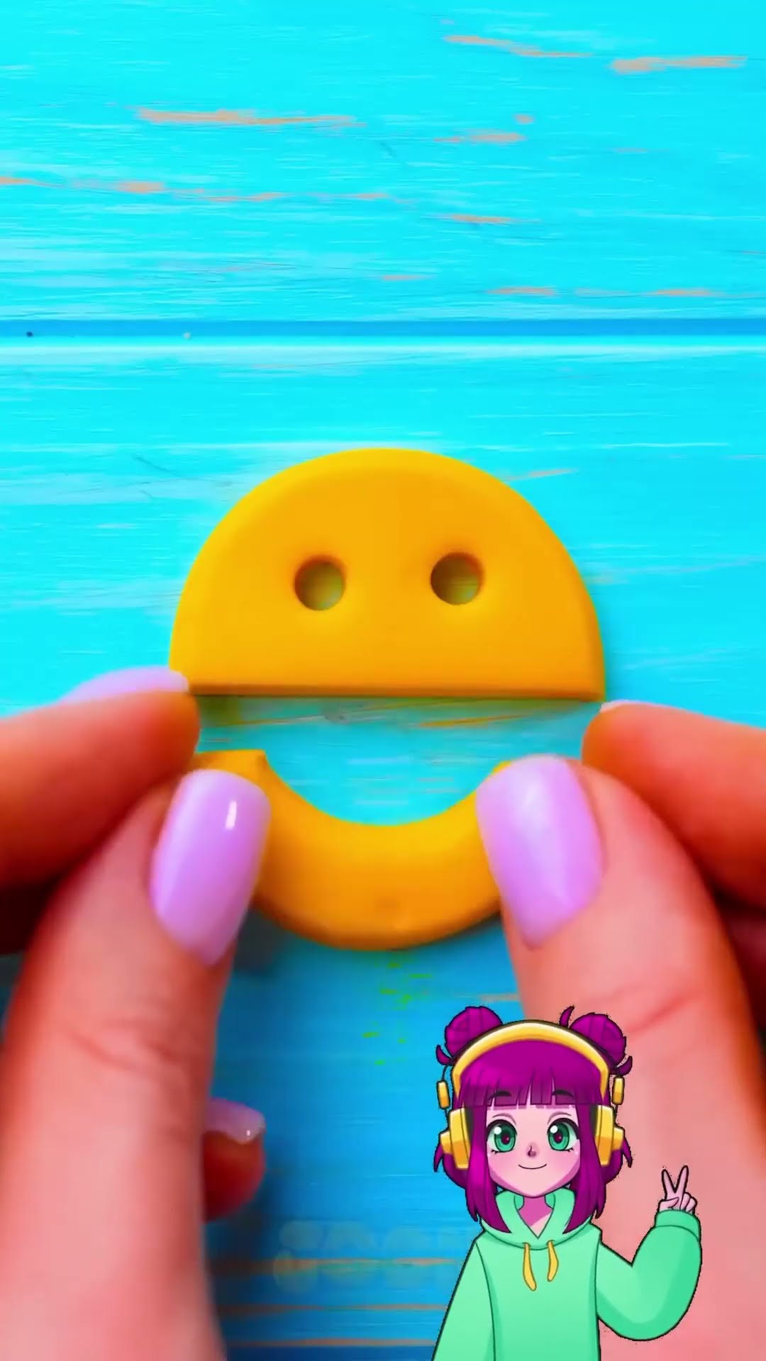 OMG!!! SHE ACCIDENTALLY ATE HER NECKLACE! ?  #baddieddi #diy