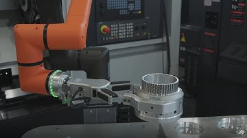 One robot for several machines, watch this