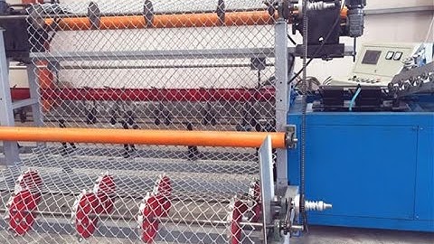 Chain link fencing machine with Servo motor