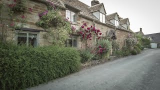 A Story Book'esque Early Morning Walk in a Cotswold Village