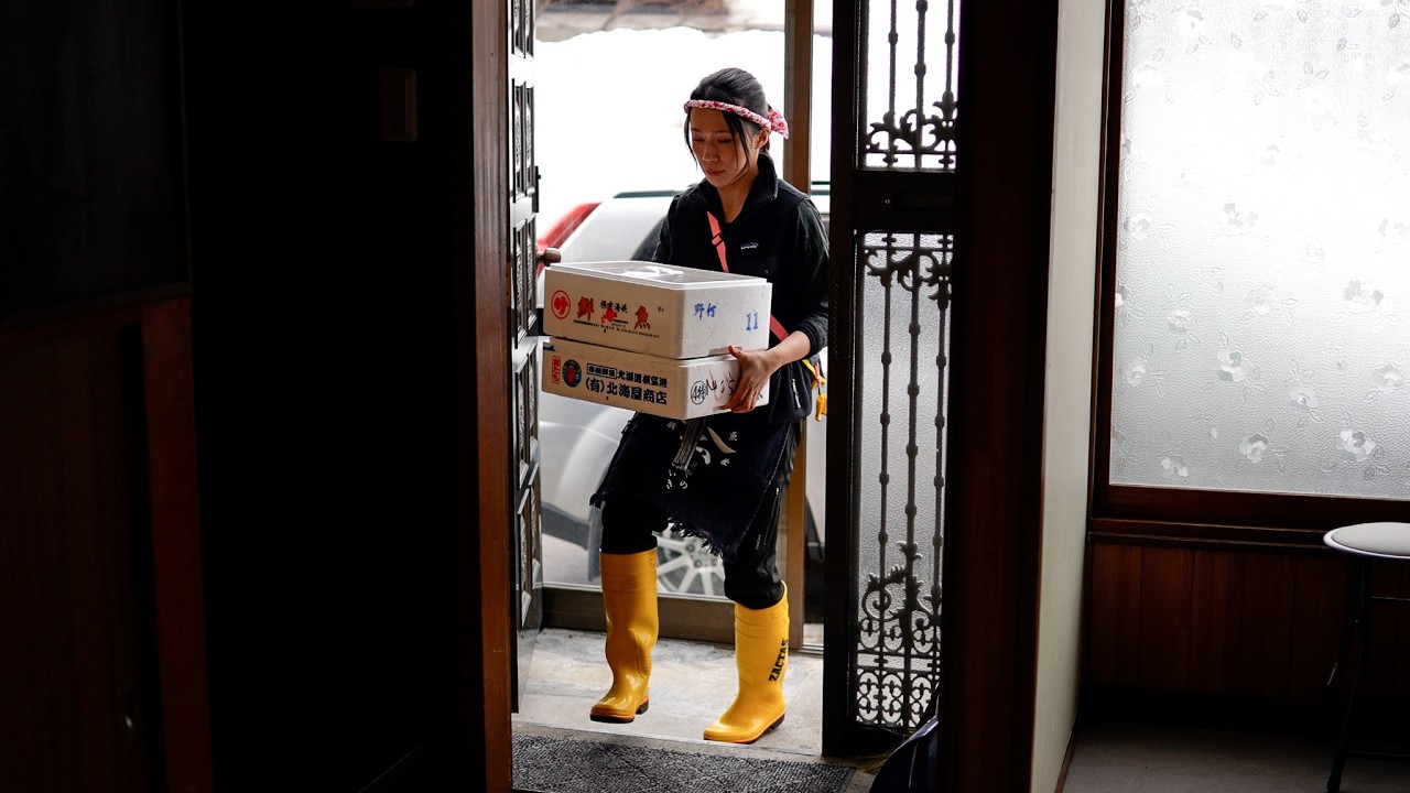 Рыбный ресторан только для женщин, предлагающий традиционные японские комплексные обеды в Саппоро.