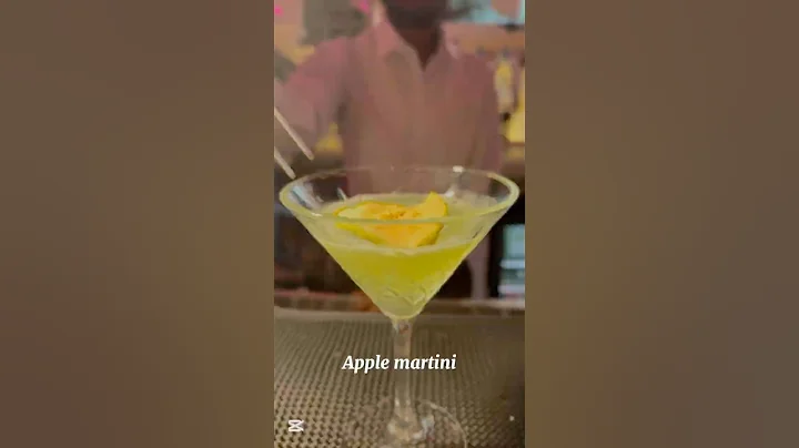 Cocktail that became trendy in the late 1990s. Apple martini