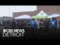 Detroit Police Athletic League helps feed 500 families