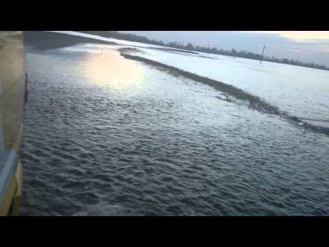 Video: Kaip Pervesti Pinigus Potvynių Krymske Aukoms