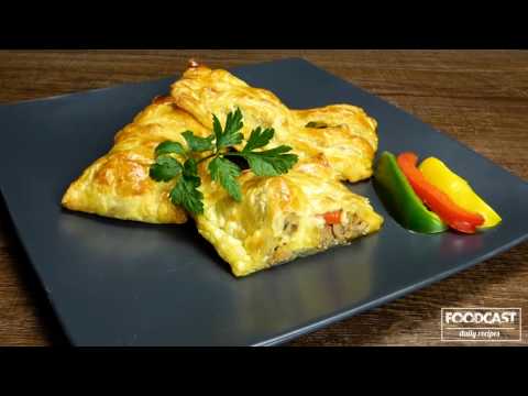 MEAT PUFFS - PUFF PASTRY FILLED WITH MEAT AND BELL PEPPERS