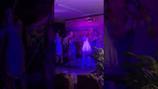 didn’t miss a beat… kind of #celtic #fiddle #folk #band