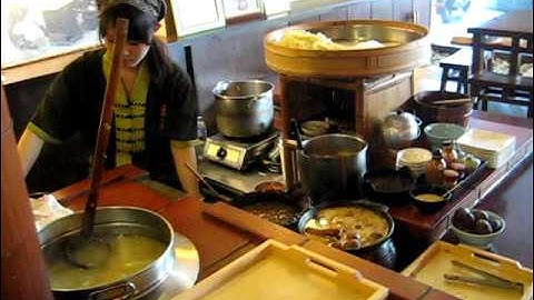 Du_Siao_Yue Danzai Noodles (度小月).AVI