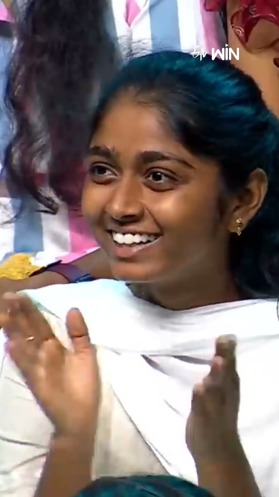 #shorts - రాంప్రసాద్ ని గుర్తుపట్టలేకపోయిన అరియానా..! #sridevidramacompany #AriyanaGlory #comedy