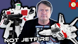 TRANSFORMABLE VF1S Robotech Knockoff / Jetfire Review
