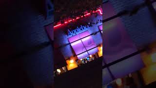 Anybody Want Some Half Priced Aaaaapps apple applebees apps appetizer restaurant viral funny