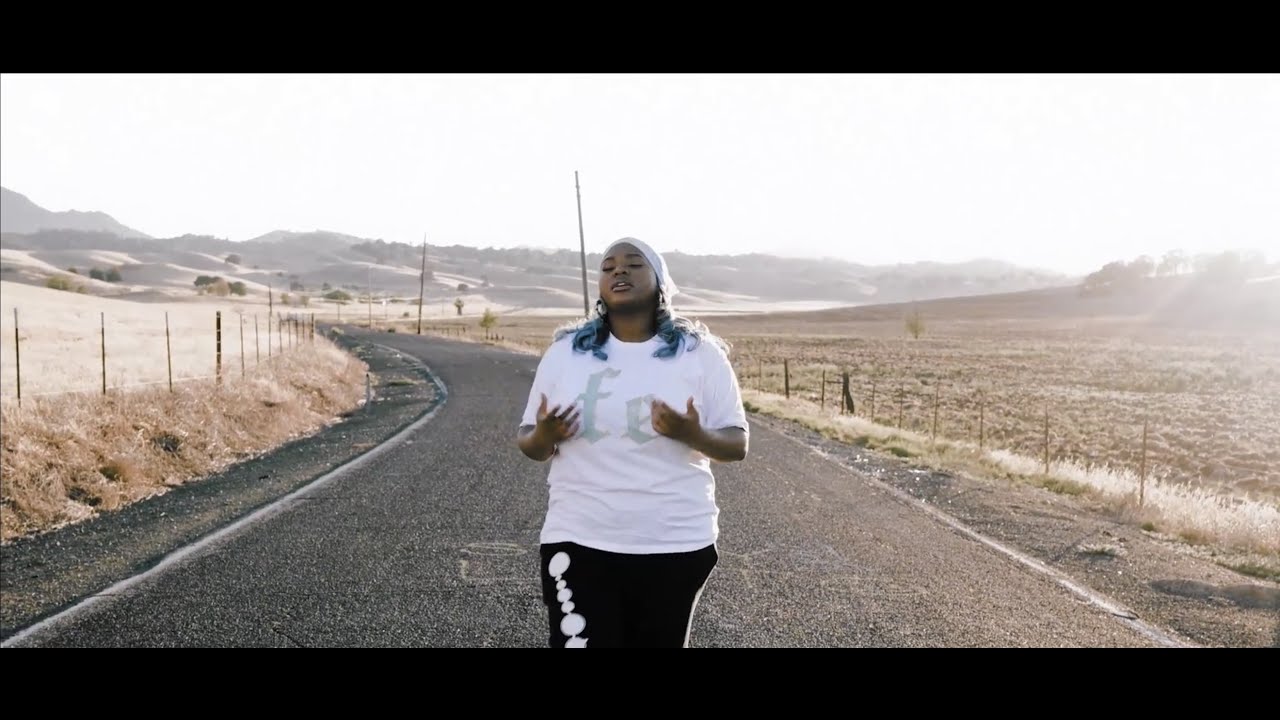 Guarda 1OAKB - roller coaster (Official Music Video) su YouTube Guarda 1OAKB - roller coaster (Official Music Video) su YouTube