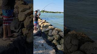 Live Shrimp Fishing For Snapper in South Florida! Jupiter Inlet Surf Fishing Pompano Snook