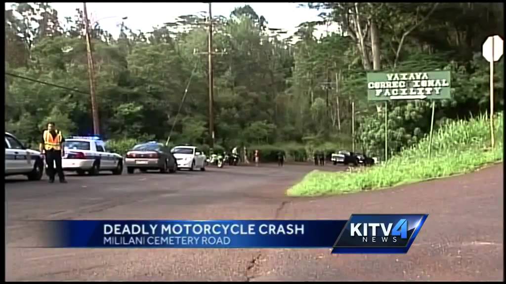 Motorcyclist dies after crashing into telephone pole - YouTube